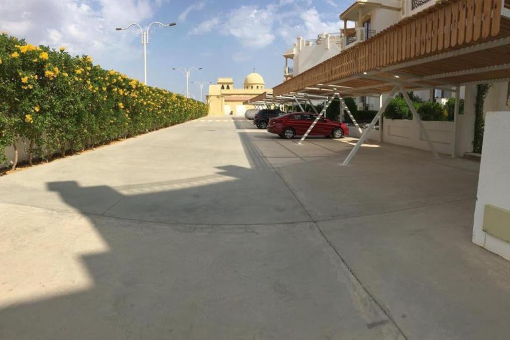 Cosy Studio On The First Floor With Lovely Terrace And Personal Garden Area, Pool View And Free Beach Access In Sharm Hills Resort Eksteriør bilde